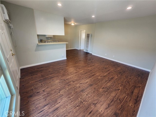 Building Photo - 7925 Vineland Ave