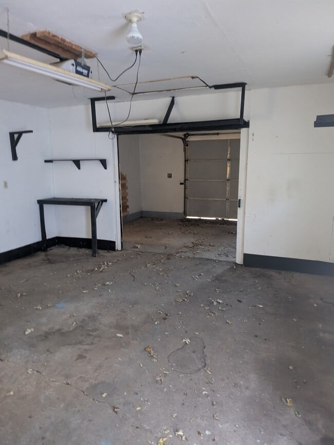 Building Photo - 1820 Harold St