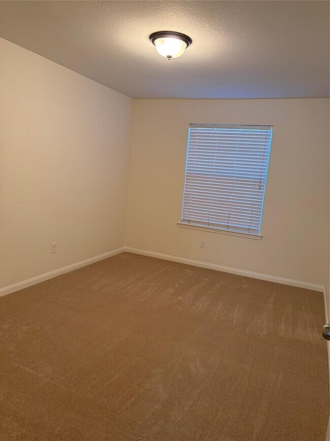 Building Photo - 20615 Silver Tea Ave
