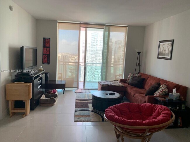 Building Photo - 951 Brickell Ave