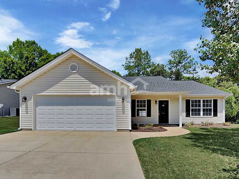 Primary Photo - 651 Grover Dr