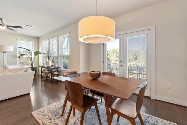 Building Photo - 7505 Belfair Ter