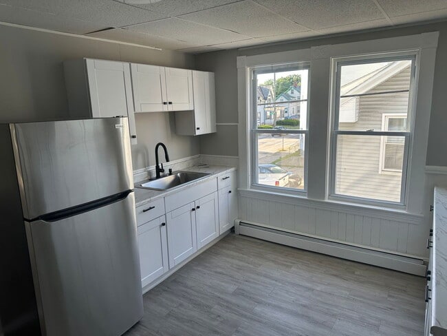 Building Photo - 541 Pine St