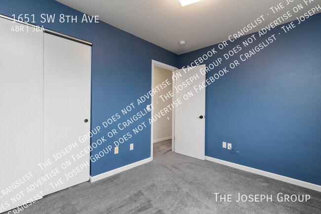 Building Photo - 1651 SW 8th Ave