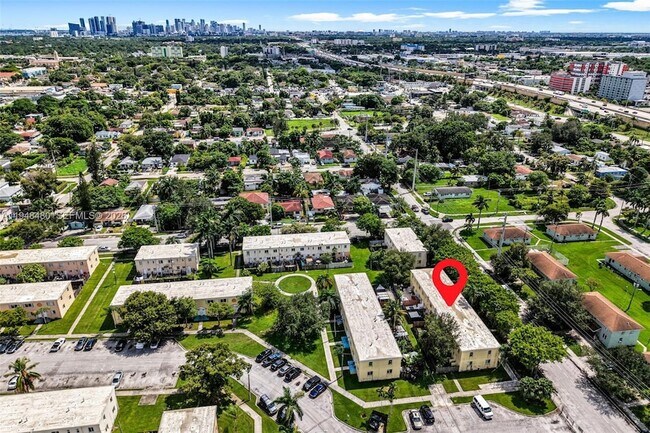 Building Photo - 8329 NW 5th Ave