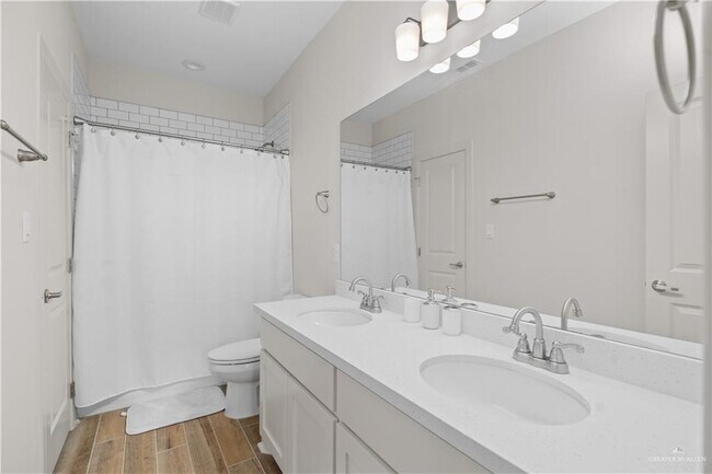 Building Photo - 14122 Wichita Falls Ln