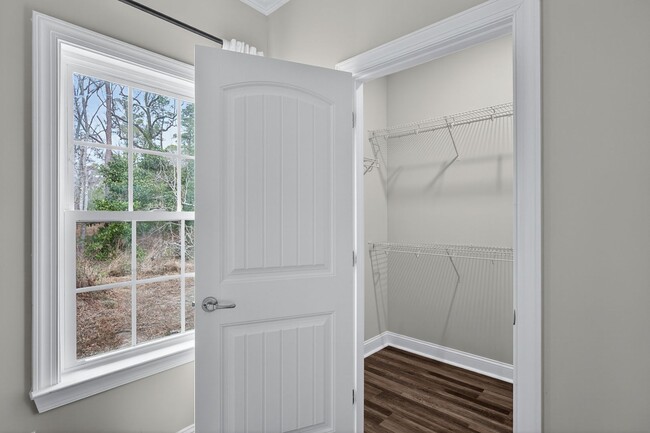 Building Photo - 3 Bedroom 2 Bathroom home in Pembroke GA - close to Ft. Stewart