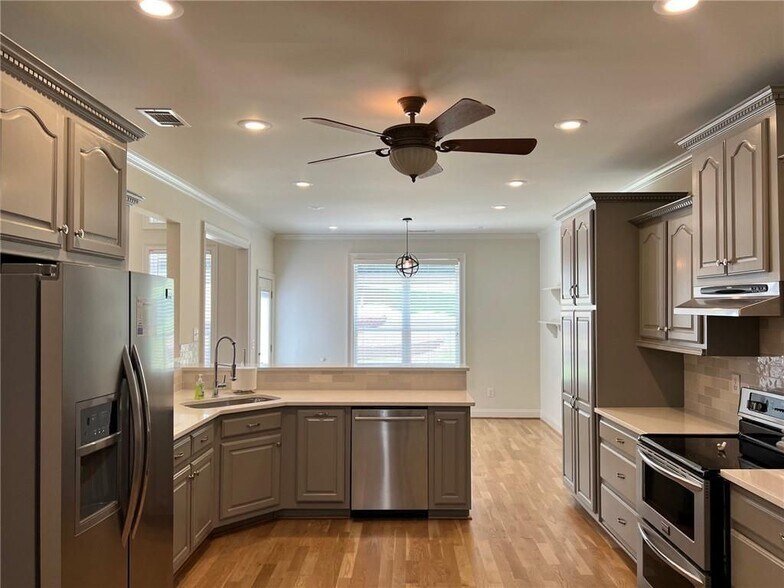 Building Photo - 194 Sweetwater Rdg