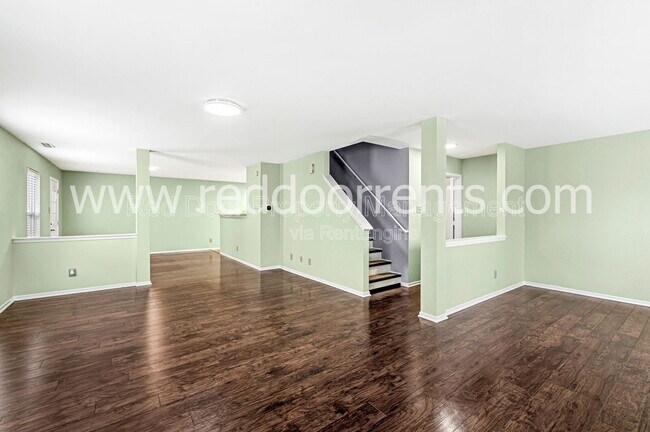 Building Photo - 12192 Maize Dr