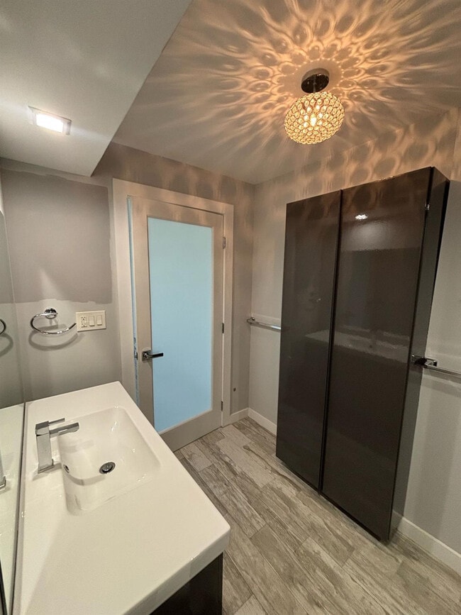 Building Photo - 1629 Riverview Rd