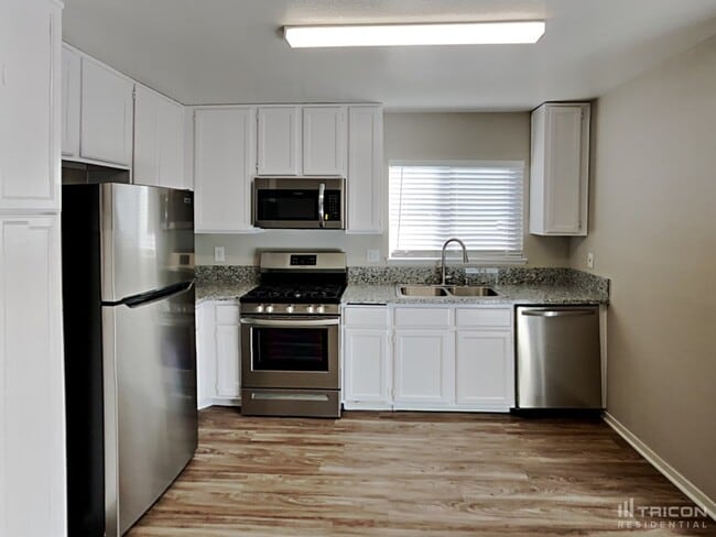 Building Photo - 6649 Gazelle Dr