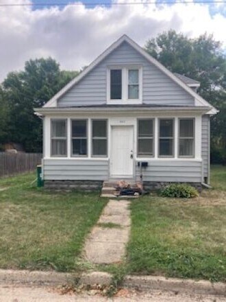 Primary Photo - 802 Harding Ave