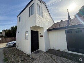 Building Photo - NewB VS L2704-2708