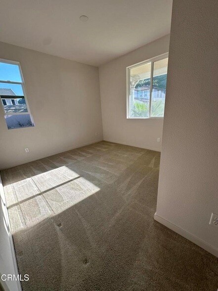 Building Photo - 1217 Redbud St