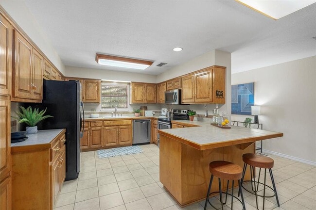 Building Photo - 27 Deer Ridge Rd