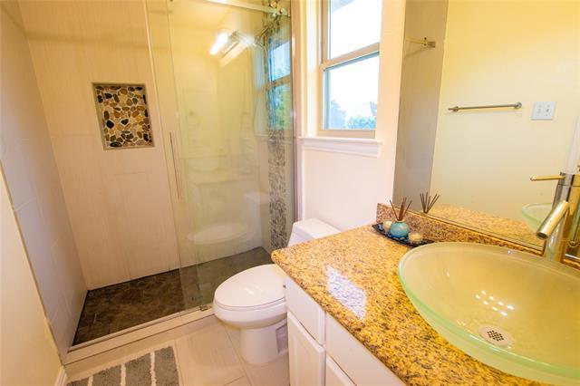 Building Photo - 8209 Fountain Springs Dr