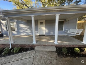 Building Photo - 119 Keeble Ave