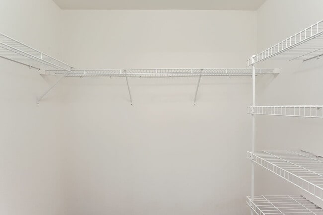 Building Photo - 14700 SW Sandhill Loop