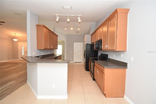 Building Photo - 6 Kathleen Trail