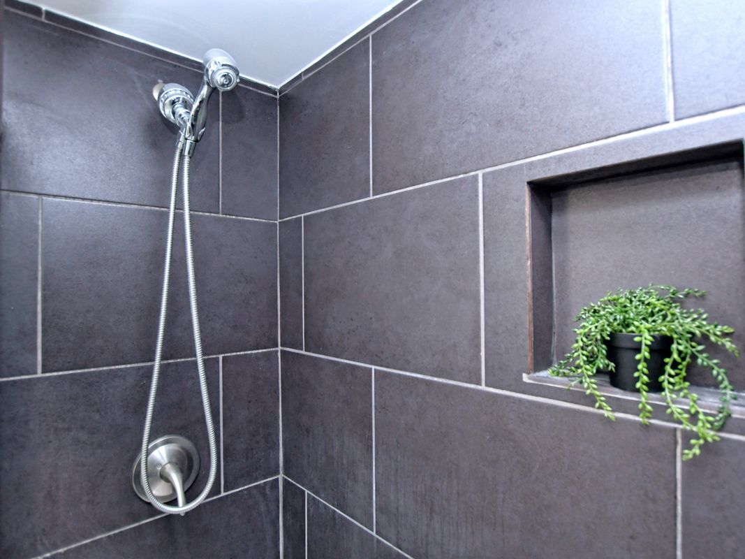 Building Photo - 1840 Burton Dr