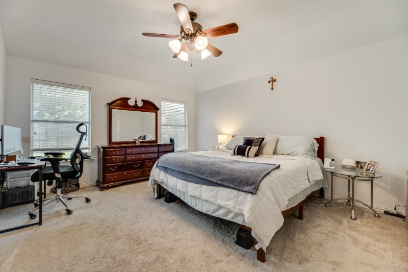 Building Photo - 2404 Castle Creek Dr