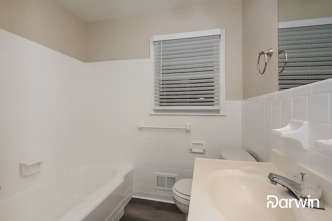 Building Photo - 2520 Robinson Rd NE, Marietta, GA 30068