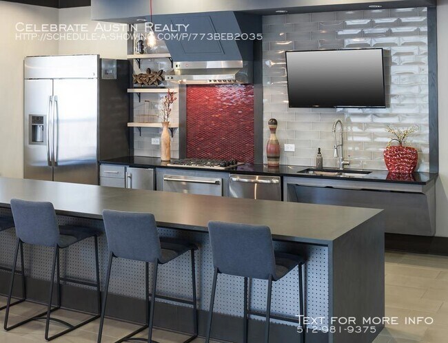 Building Photo - Eleven 10 at Farmers Market