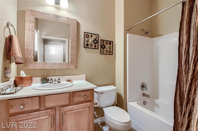 Building Photo - 2249 Canyonville Dr