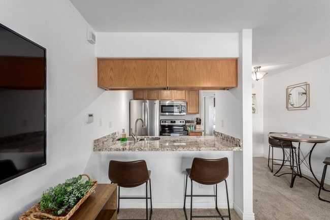 Building Photo - 5995 N 78th St