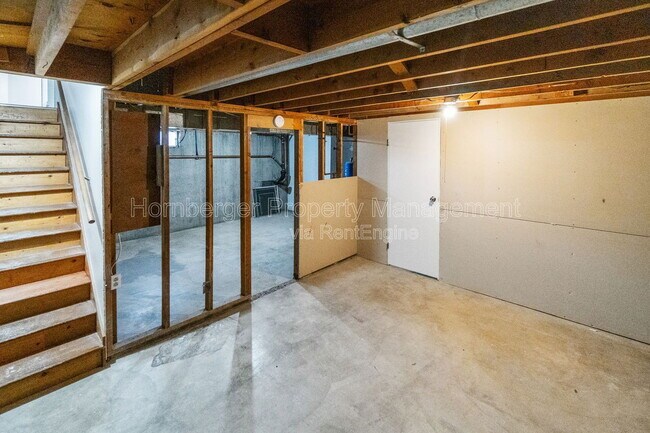 Building Photo - 11904 E 10th Ave