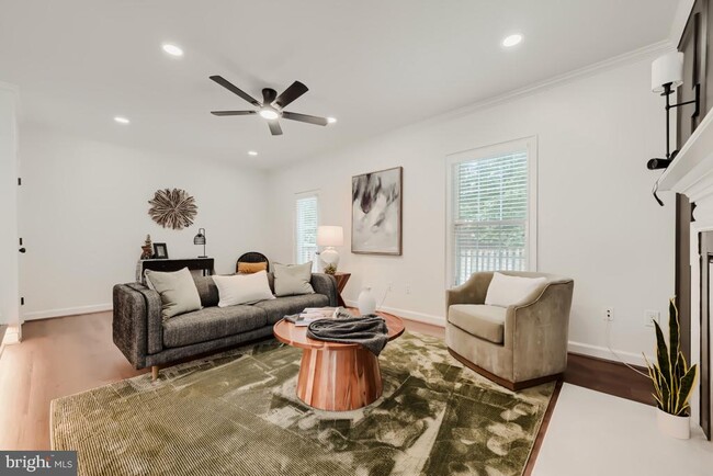 Building Photo - 8573 Black Star Cir