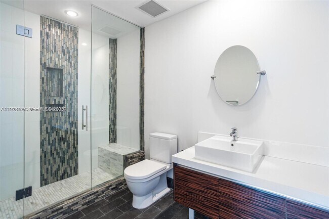 Building Photo - 1100 Biscayne Blvd