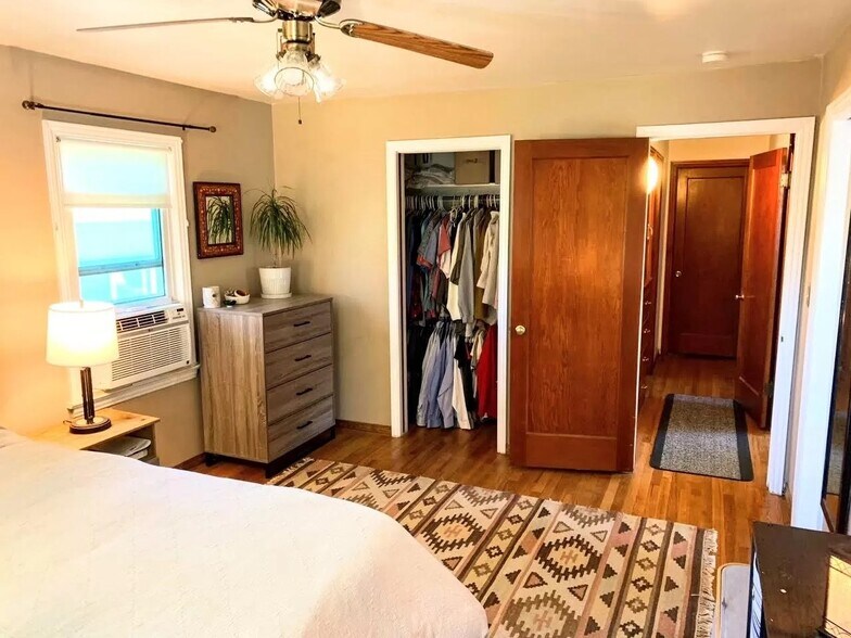 Building Photo - 3757 S. Acoma St.