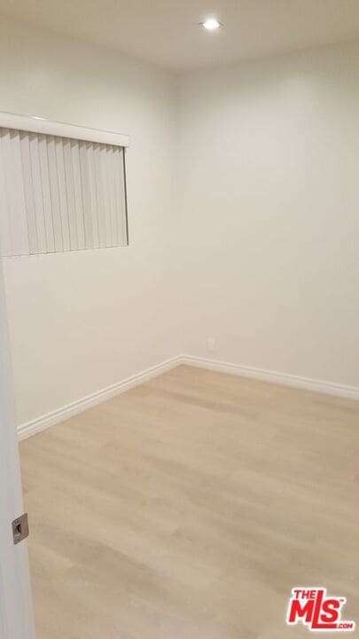 Building Photo - 1132 S Oakhurst Dr