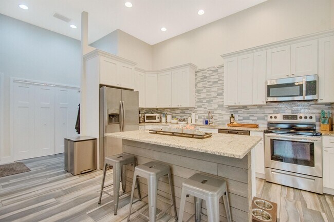 Building Photo - 5378 A1A S