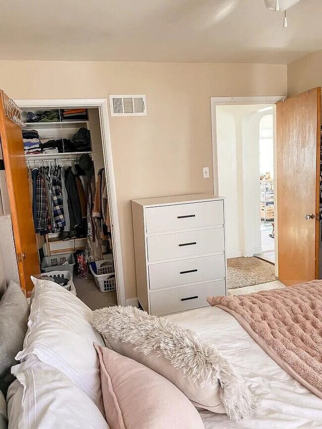 Building Photo - Fantastic 1 bedroom / 1 bath unit in Platt Park