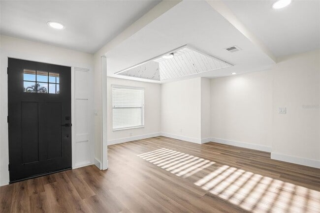 Building Photo - 3145 Sandy Ridge Dr