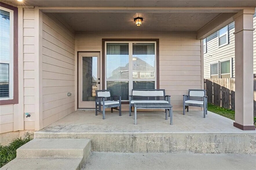 Building Photo - 10709 Burnham Dr