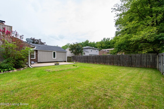 Building Photo - 8015 Schroering Dr