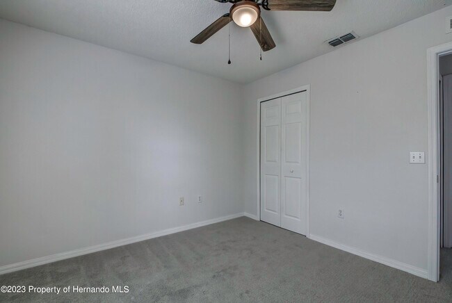 Building Photo - 6322 Grapewood Rd