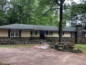 Building Photo - 17025 Wildwood Rd