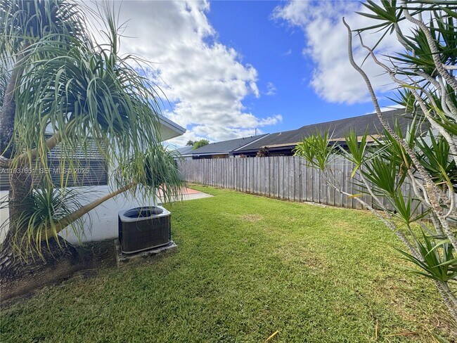 Building Photo - 13408 SW 116th Ct