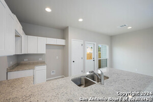 Building Photo - 8627 Valentina Wy