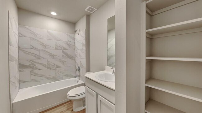 Building Photo - 2904 Campfire Dr