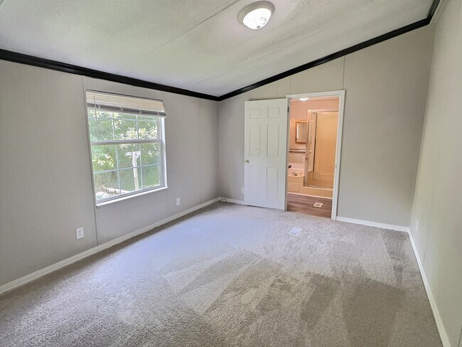 Building Photo - 953 Lucky Lane