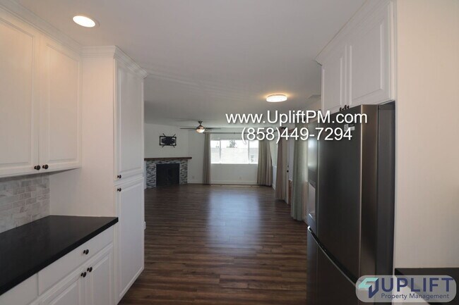 Building Photo - 1225 Capistrano Ave