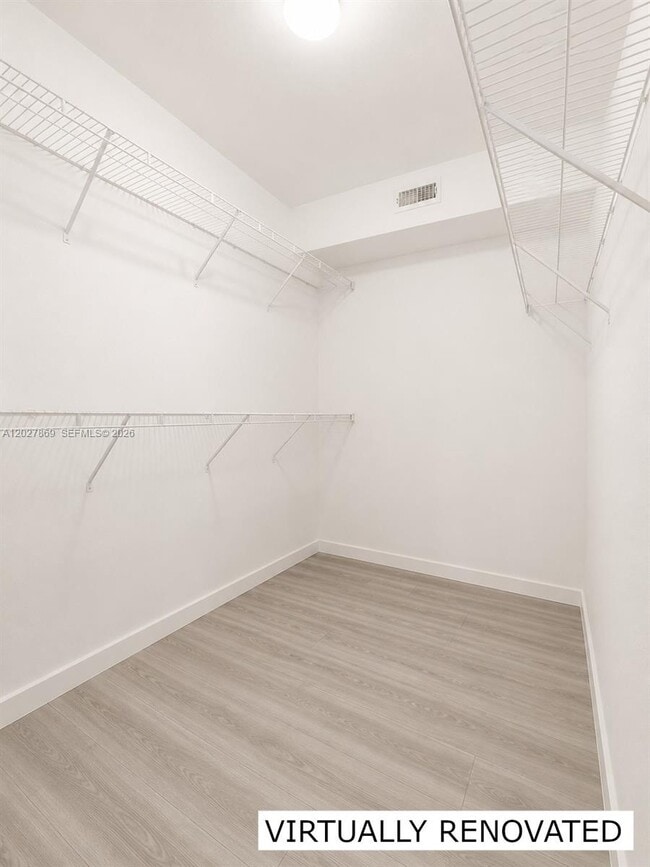 Building Photo - 8761 Wiles Rd