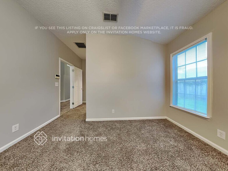 Building Photo - 12358 Bucks Harbor Dr S