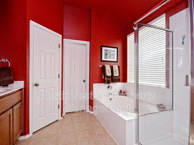 Building Photo - 27 Juniper Berry Way