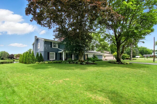 Building Photo - 5840 Sutters Ln